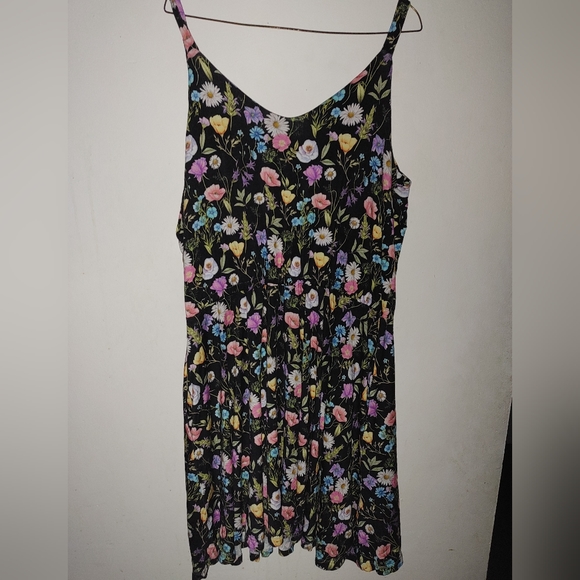EJ Squared Brand Womens Size 2XL Floral Print Top Preowned - Picture 3 of 3